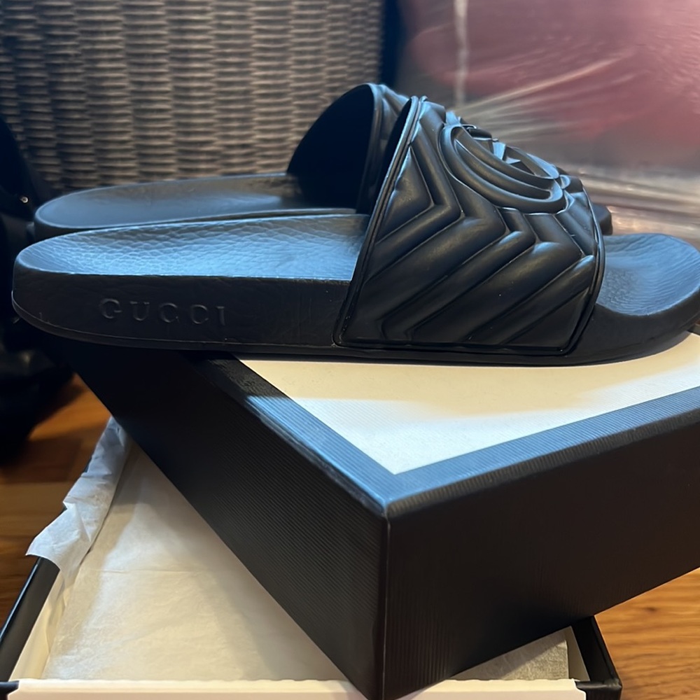Gucci Slides - Picture 7 of 8